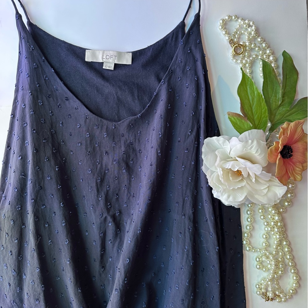 🍄 LOFT Drapey Spaghetti Strap Clip Dot Blouse